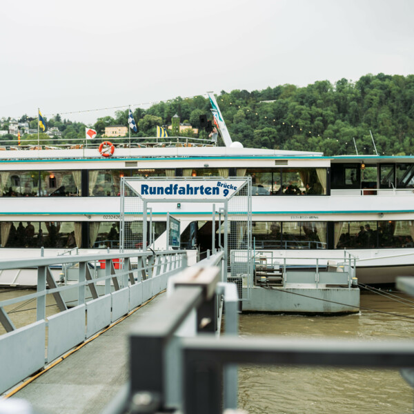 Fahrgastschiff "Stadt Vallendar" Wein on the Water © Koblenz-Touristik, Janko.Media