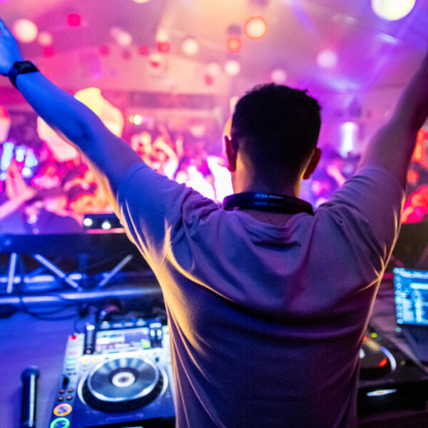 DJ Ik &amp; Ikzelf © 